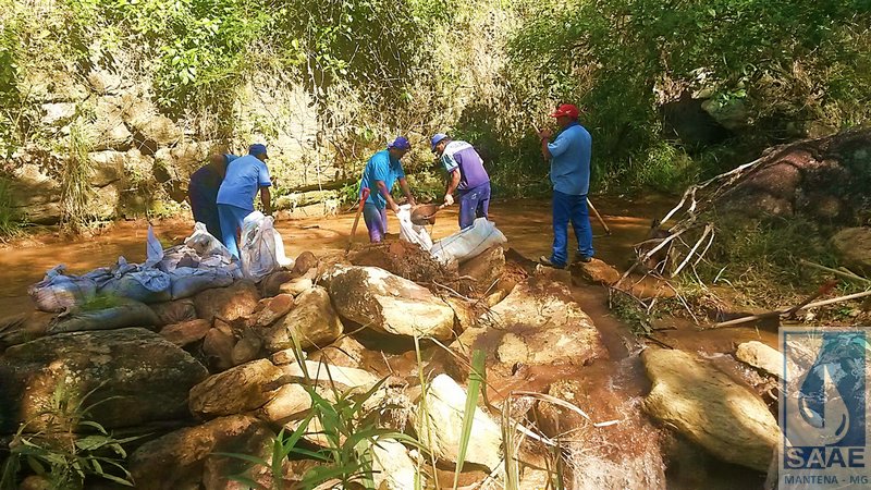 SAAE executa manutenção preventiva na barragem Córrego Frio.