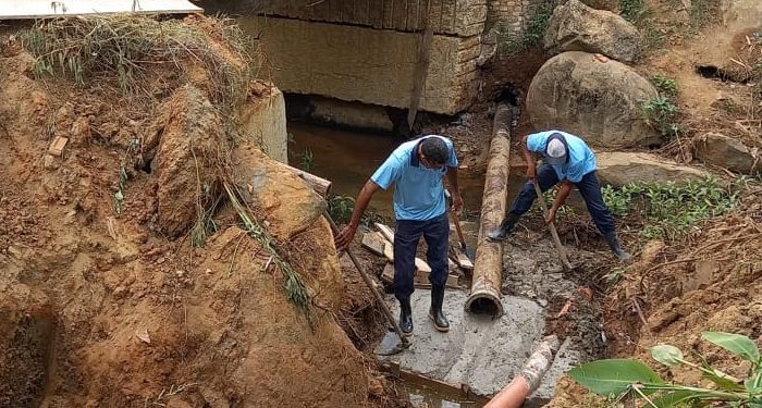SAAE faz interligação de esgoto ao emissário no bairro Nicoline