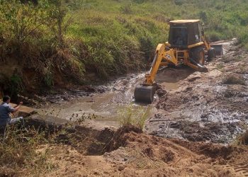 SAAE realiza limpeza de barragens em Barra do Ariranha